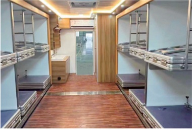 HOWO 12-24 Person Accommodation Truck — detail 1