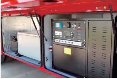 8-Person Shower Truck — detail 2